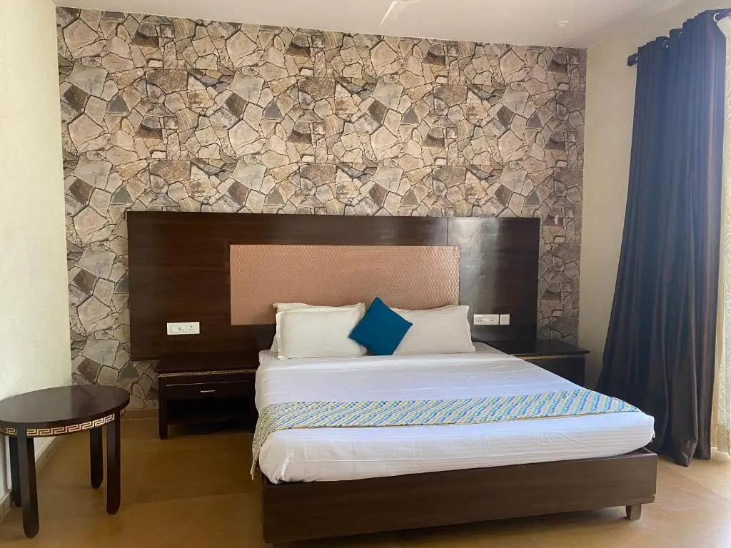 Ачрол: Grass Field Valley Resort