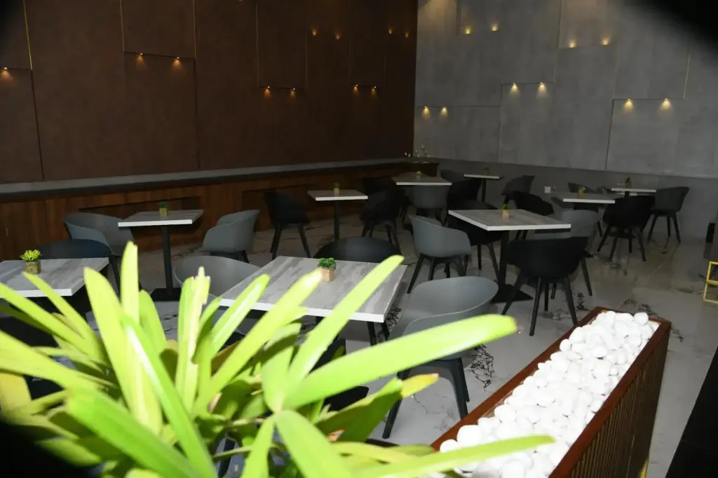 Чираккал: Jp Airport Hotel Kannur