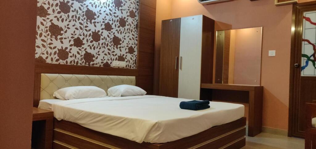 Чираккал: Transit Hotel
