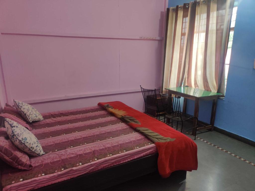 Ачрол: Oyo 93263 Rajwada Hotel And Restaurant