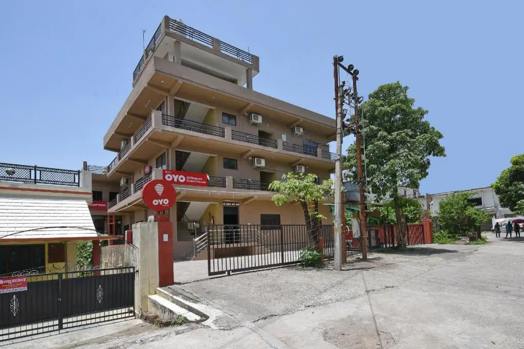Дехрадун: OYO Flagship 4464 MAIRA RESIDENCY