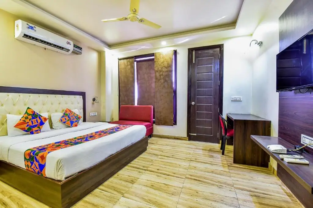 Дехрадун: Fabhotel Surya Residency