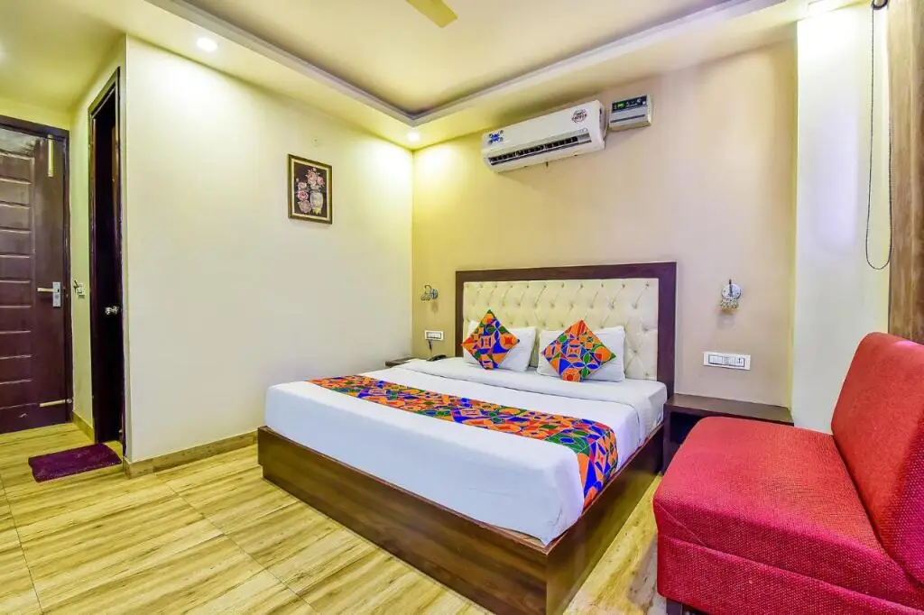 Дехрадун: Fabhotel Surya Residency