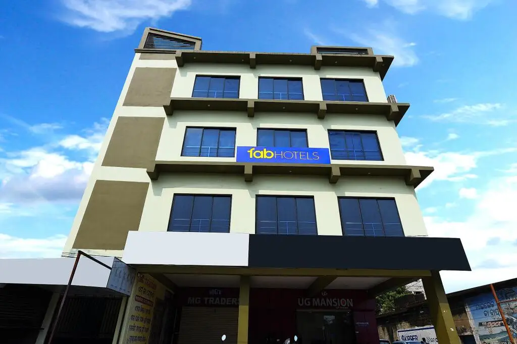 FabHotel UG Mansion — фото 1