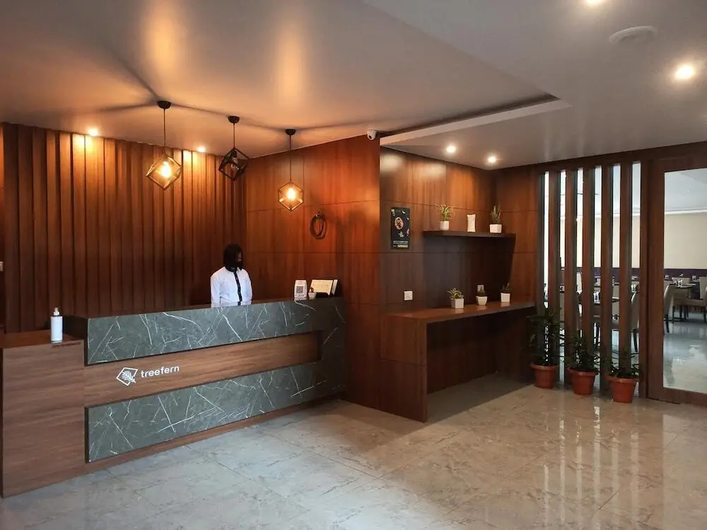Дибругарх: Hotel Tree Fern