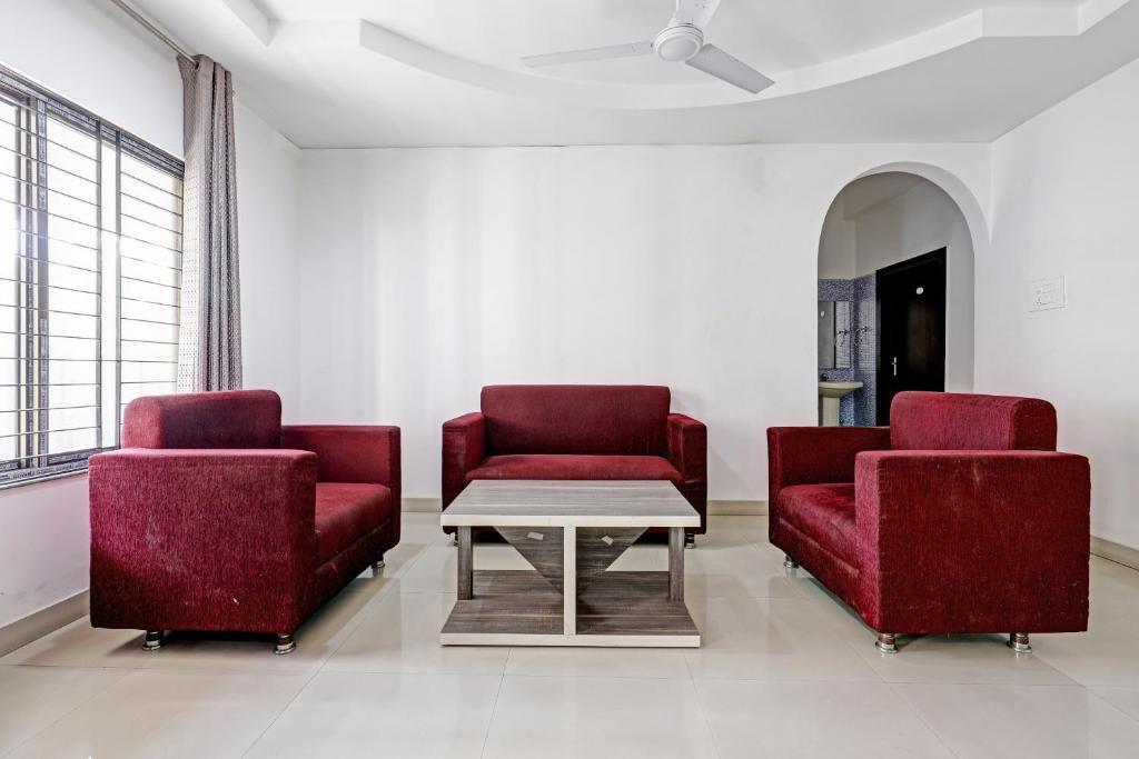 Гувахати: FabHotel The Hotel Orchid