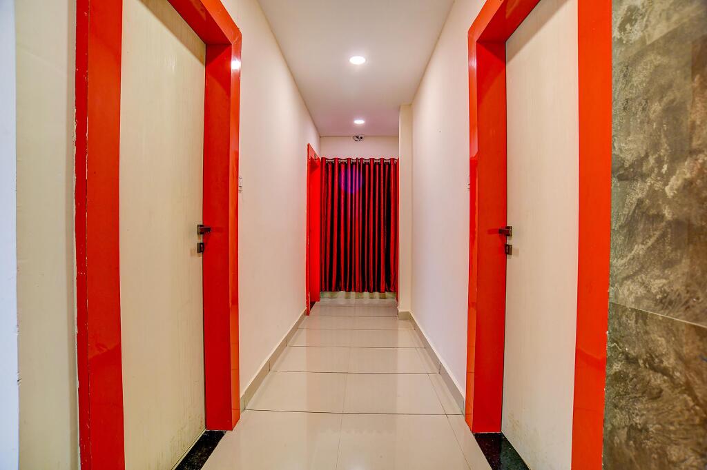 FabHotel Rajat Crown — фото 1