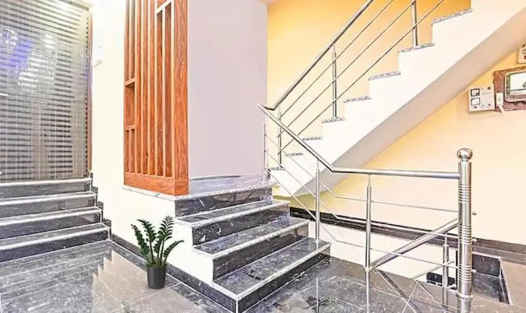 Канпур: Fabhotel Metro Inn