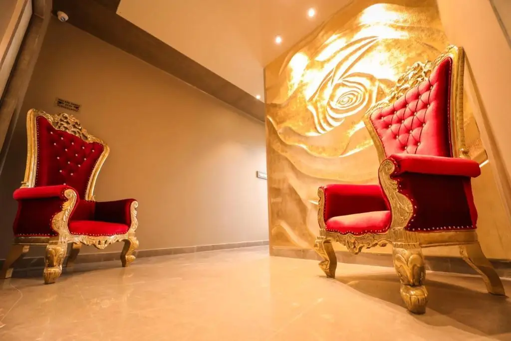 Канпур: Hotel Mvr Grand