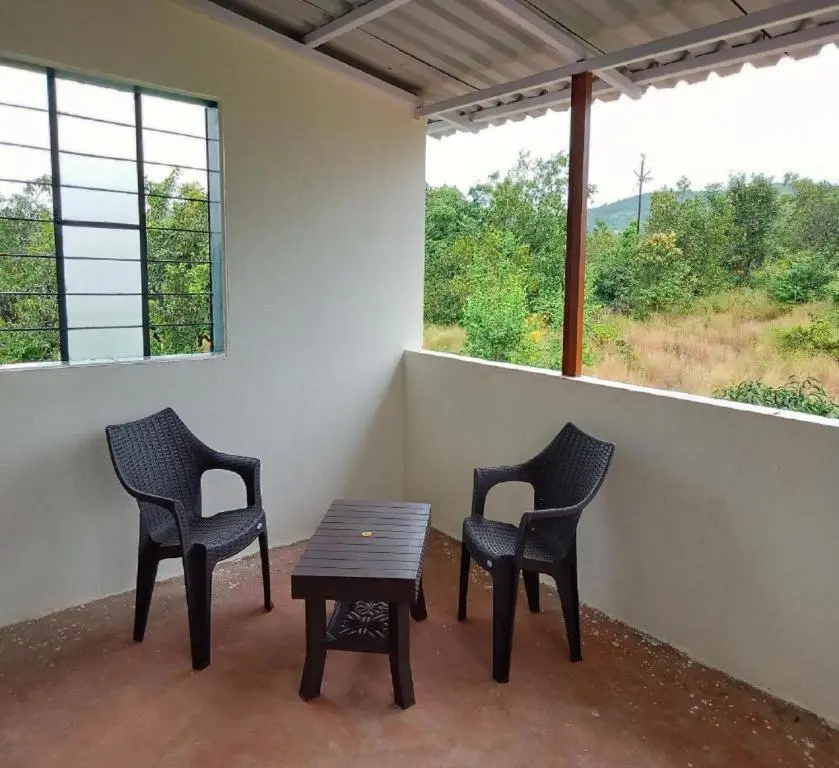 Пляж Ганпатипуле: Whistling Farms Home Stay