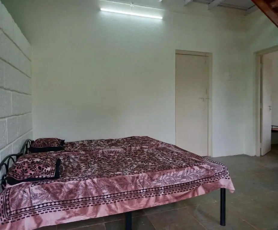 Пляж Ганпатипуле: Whistling Farms Home Stay