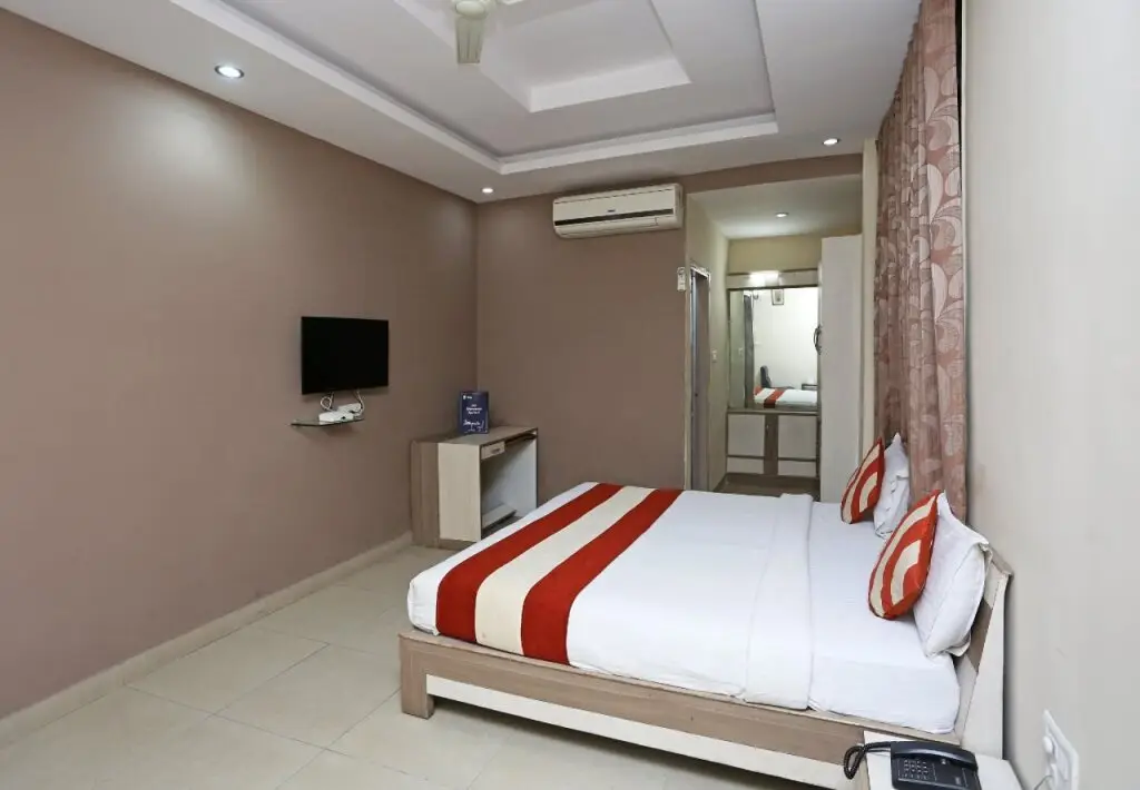 Бхопал: Hotel RK Regency