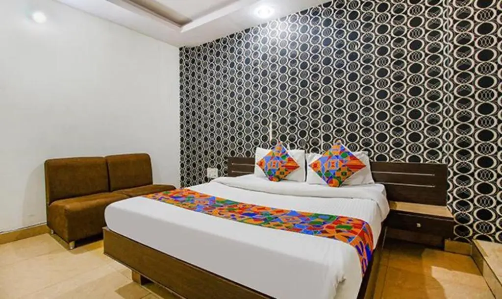 Бхопал: Fabhotel Surbhi