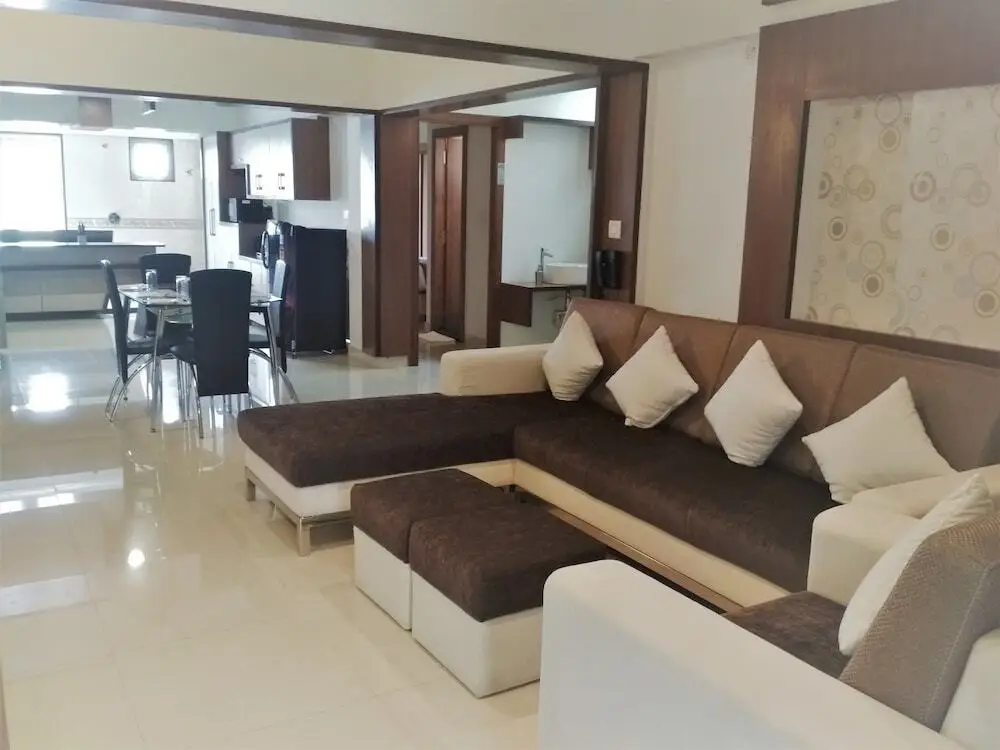 Бангалор: White Castle  (Boutique Apartment Hotel)