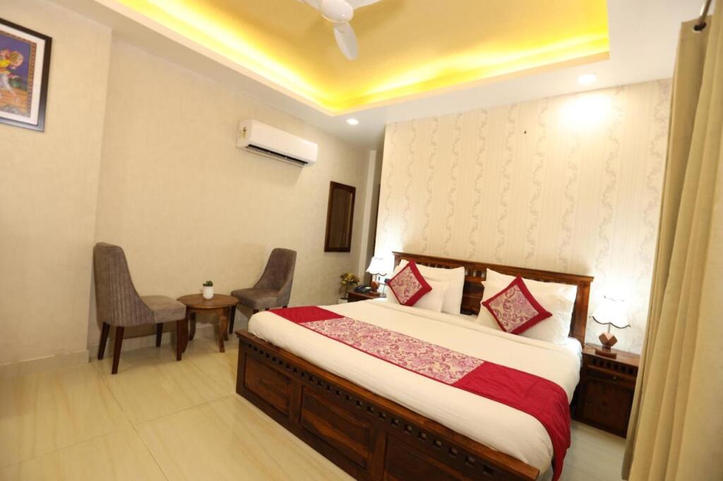 Фаридабад: Hotel Lavit Couple Friendly near Faridabad Metro station