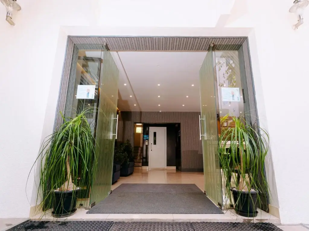 Regal Business Suites — фото 1