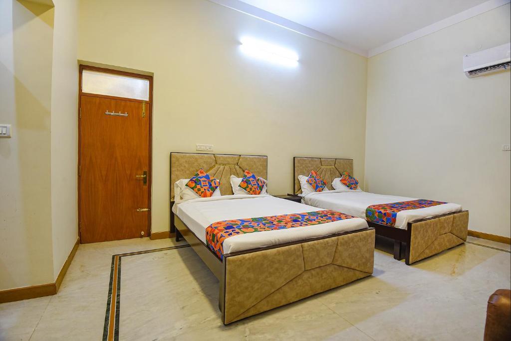 Бангалор: Fabexpress Ravikeerthis Service Apartment