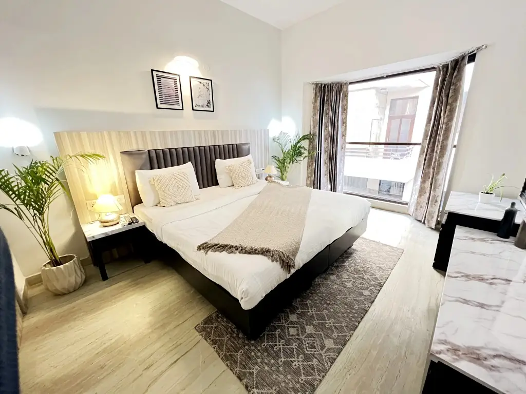 Гуруграм: 1 BHK Serviced Apartment in Gurgaon by Bedchambers