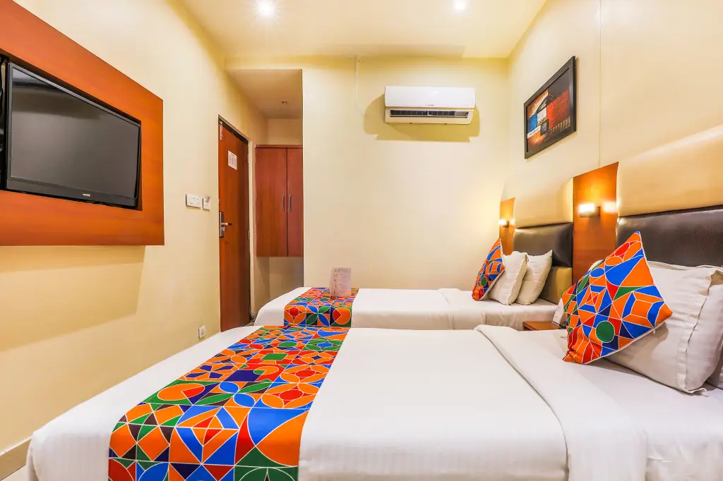 Мумбаи: FabExpress Liwa International Andheri East
