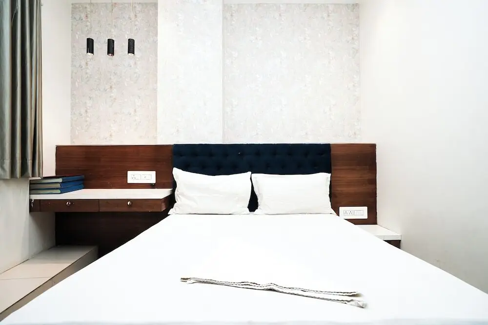 Мумбаи: Hotel Elegance