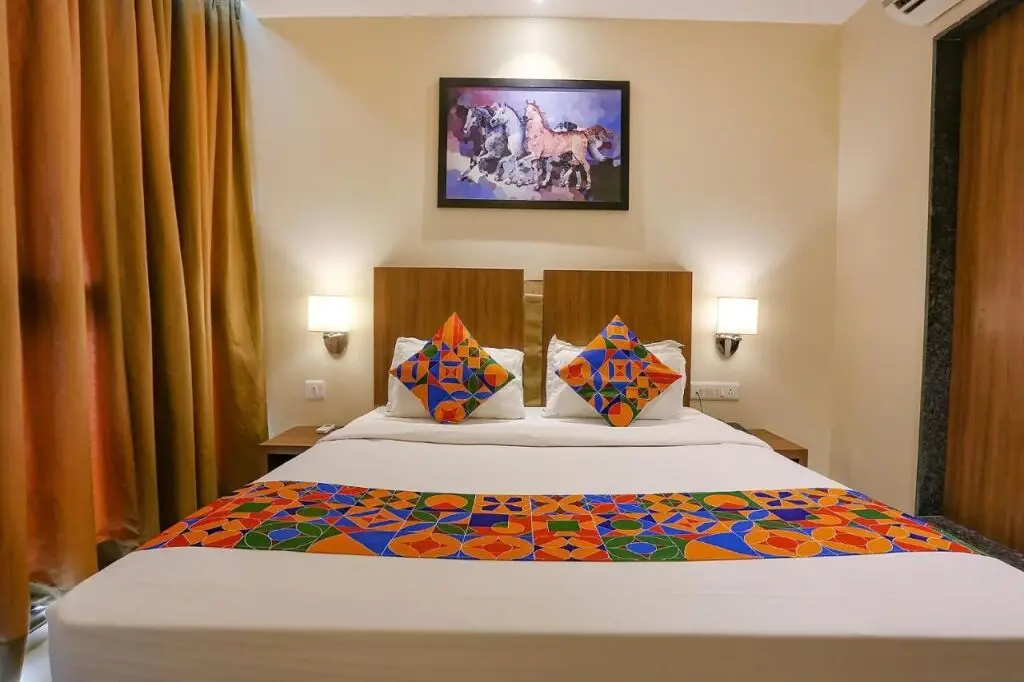 Мумбаи: Fabhotel Royal International