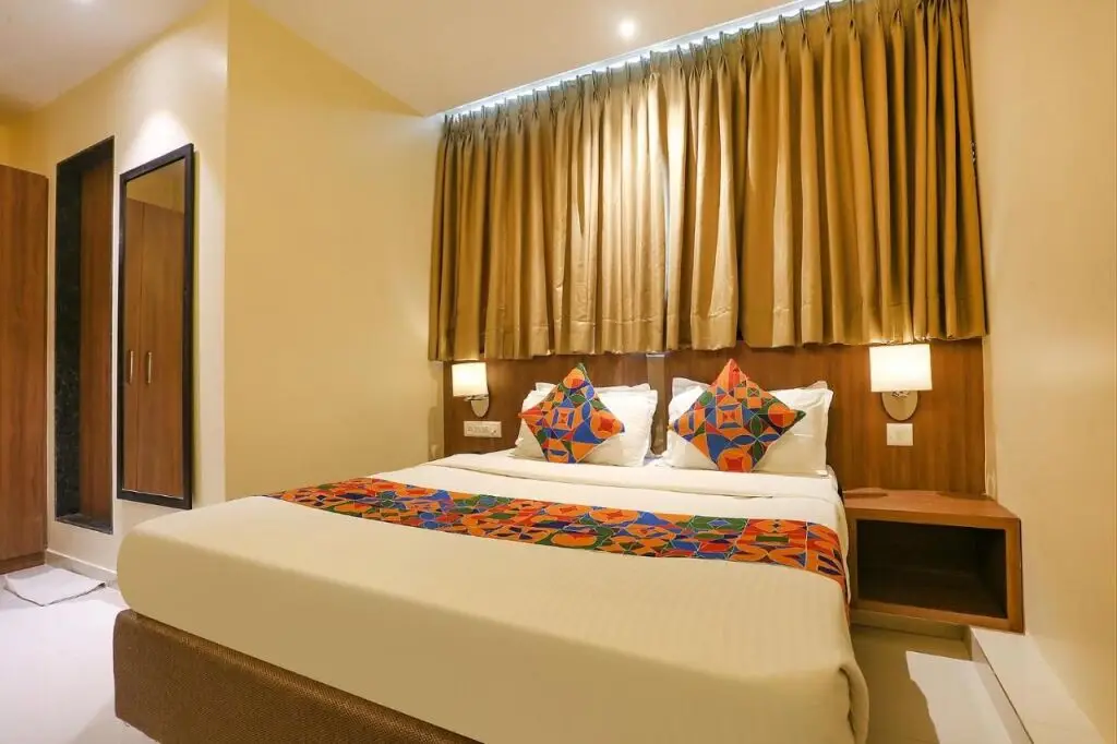 Мумбаи: Fabhotel Royal International