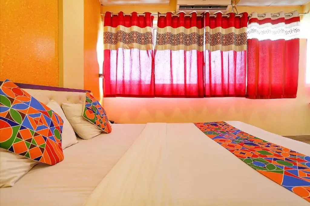 Мумбаи: FabExpress Dream Inn