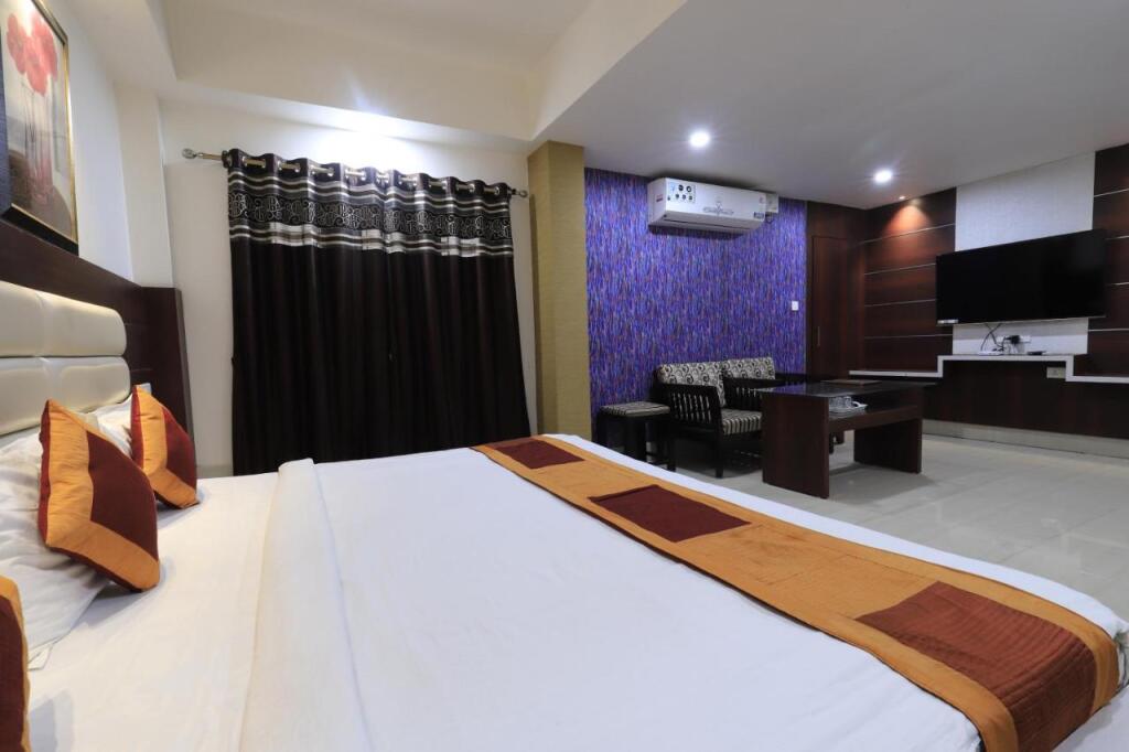 Гувахати: Namaste Hotel Rashmi