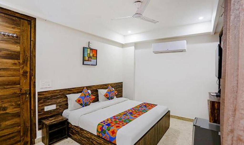 Гуруграм: FabHotel Amrit Residency