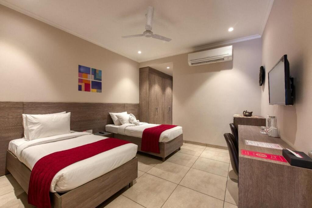 Гуруграм: ROSASTAYS Gurugram Golf Course