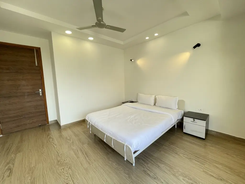 Гуруграм: Private 3Bhk Apartment In Ardeecity By Bedchambers