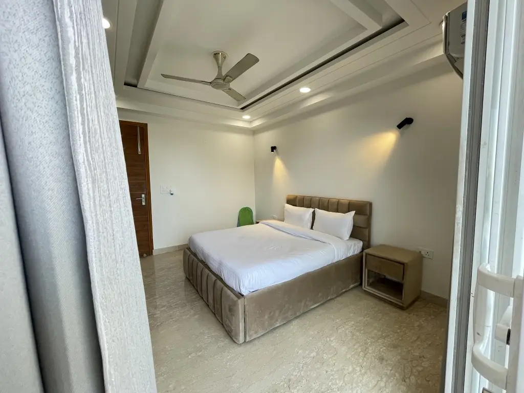 Гуруграм: Private 3Bhk Apartment In Ardeecity By Bedchambers