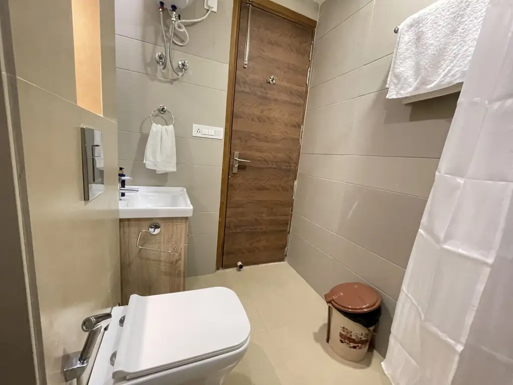 Гуруграм: Private 3Bhk Apartment In Ardeecity By Bedchambers