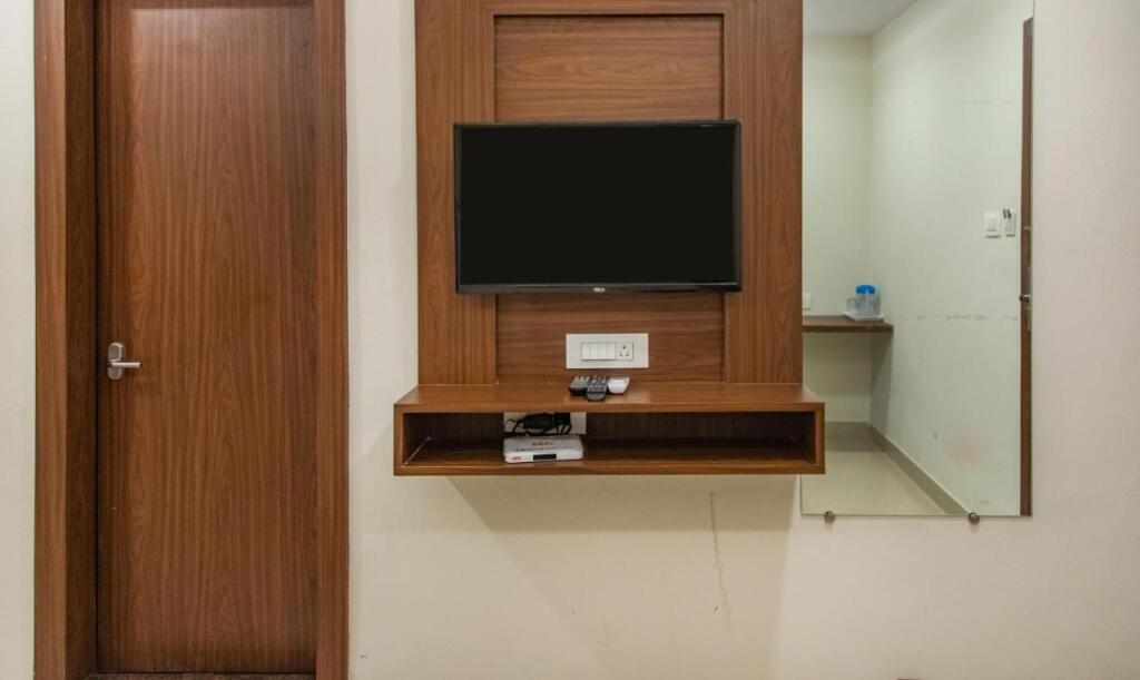 Мумбаи: Hotel Hometown Near Us Embassy Bkc