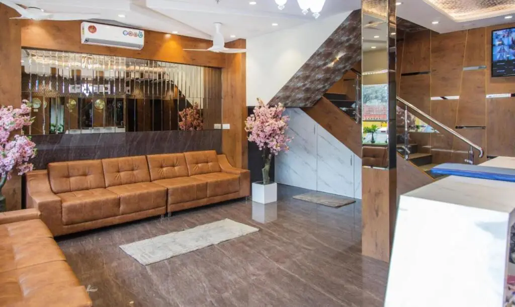 Мумбаи: Hotel Hometown Near Us Embassy Bkc