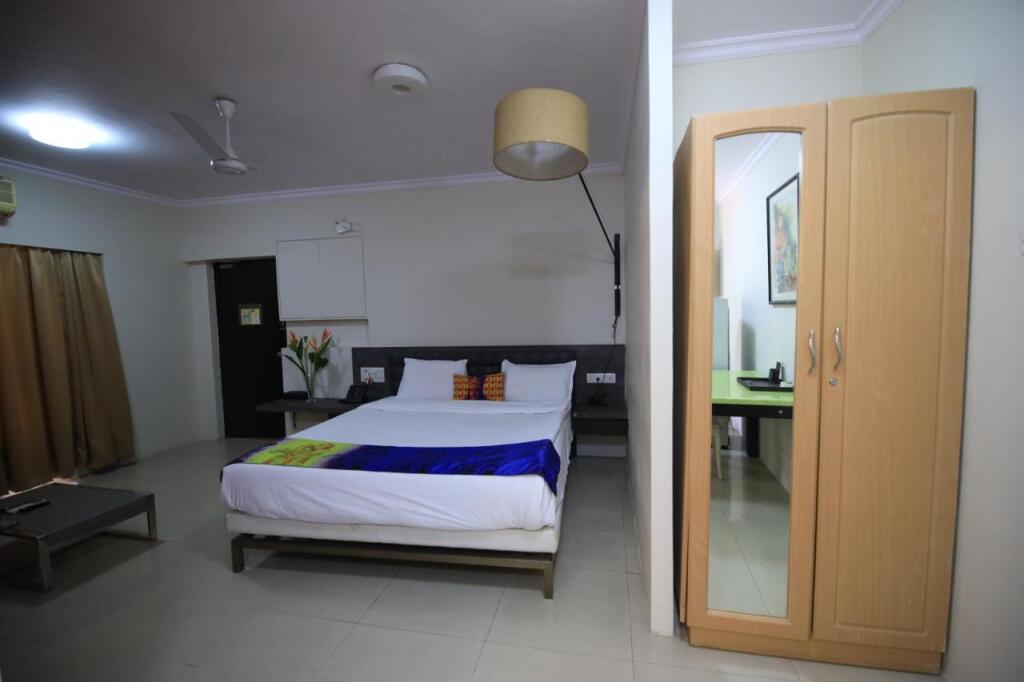 Мумбаи: Landmark Suites Bollywood design Hotel