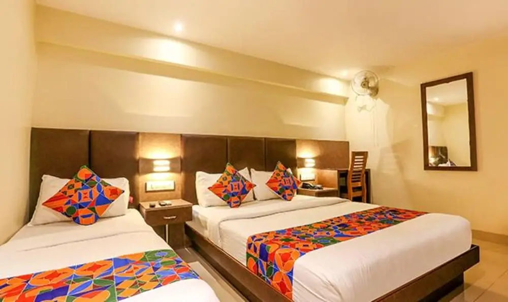 Мумбаи: Fabhotel West Inn
