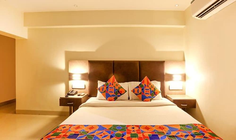 Мумбаи: Fabhotel West Inn