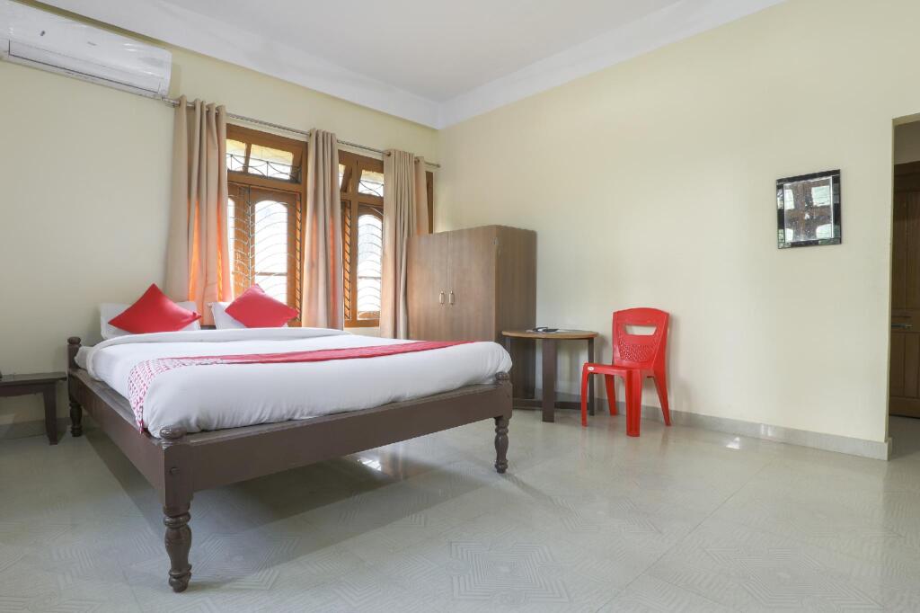 Гувахати: OYO 74211 Hotel Green Lush