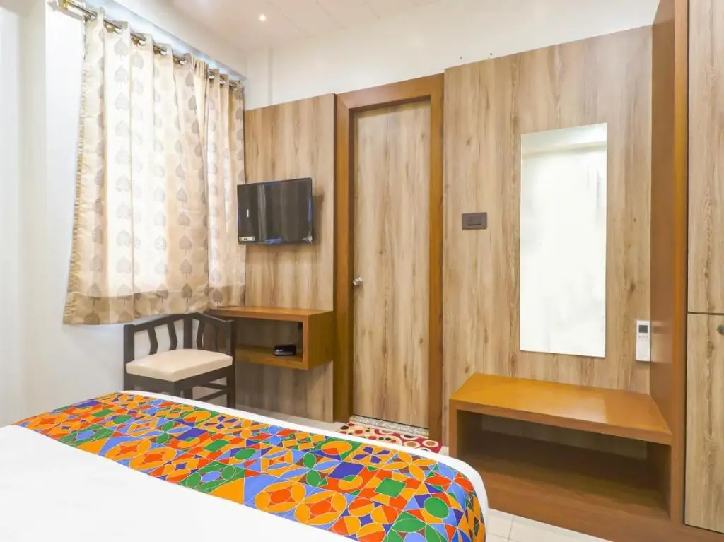 Данапур: Fabhotel Palash