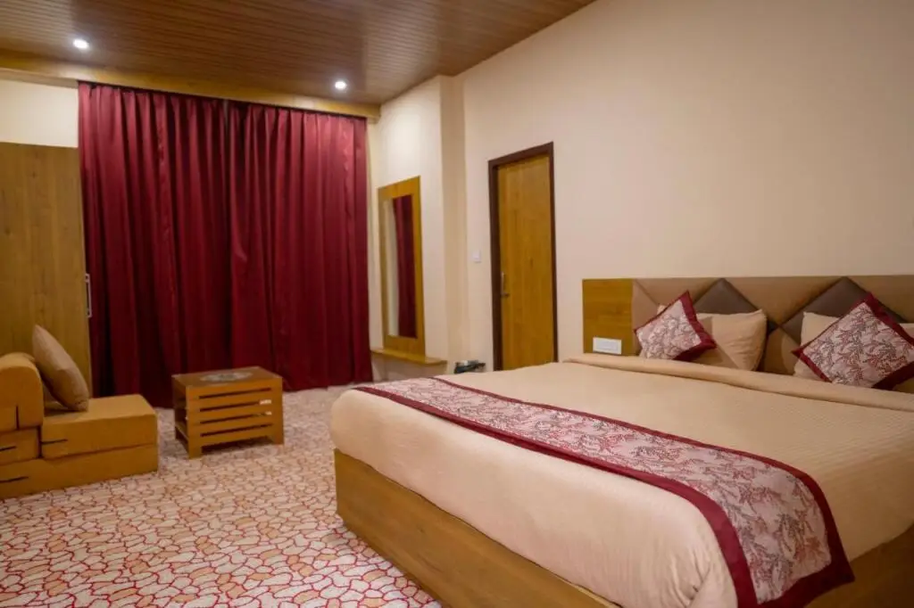 Наябазар: Forestea Homestays