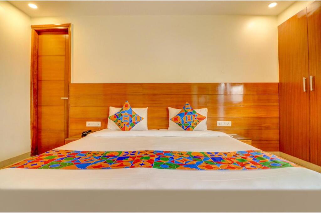 Гуруграм: The Aroma Residency near The Medanta, The Medicity, Gurgaon