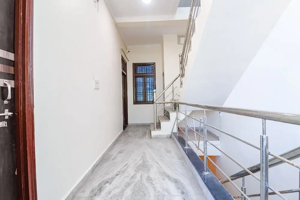 Гвалиор: Fabexpress Royal Villas