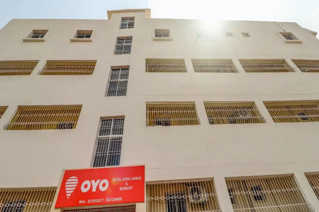 OYO Flagship 79612 Hotel Sidhu Kanhu & Banquet — фото 1