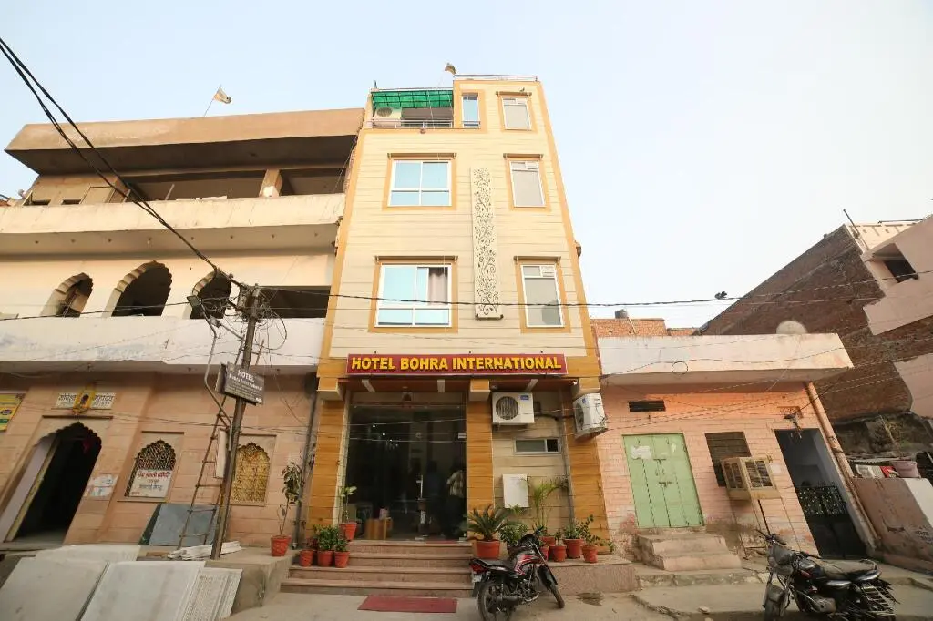 Джайпур: Oyo 24220 Hotel Jai Ambay International