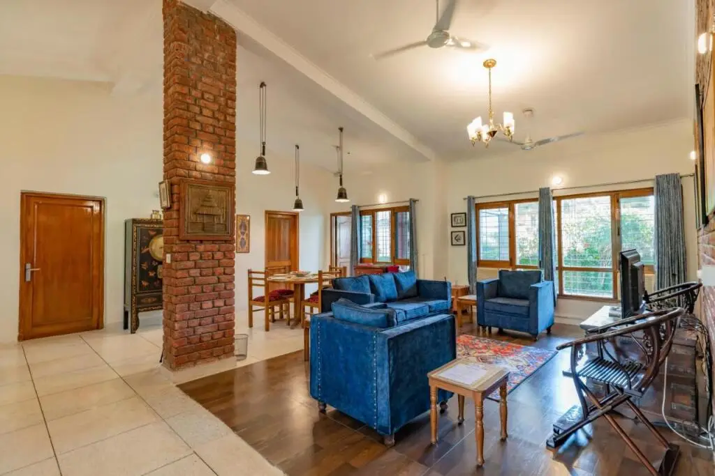 Дехрадун: SaffronStays Doon Garden Villa - near Doon School and Mall Road