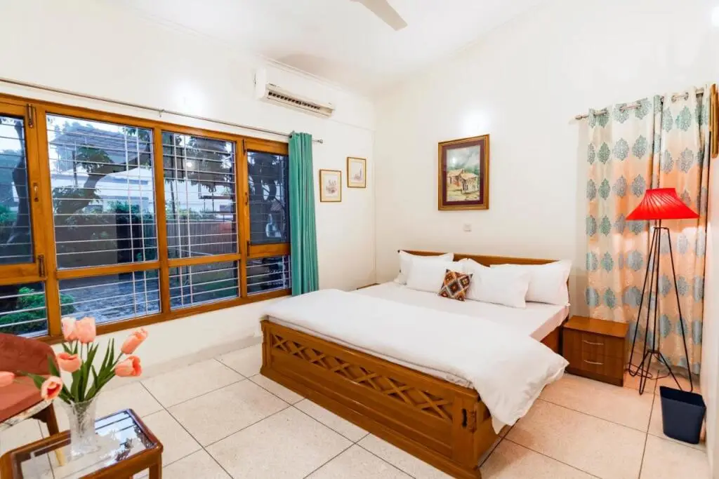 Дехрадун: SaffronStays Doon Garden Villa - near Doon School and Mall Road