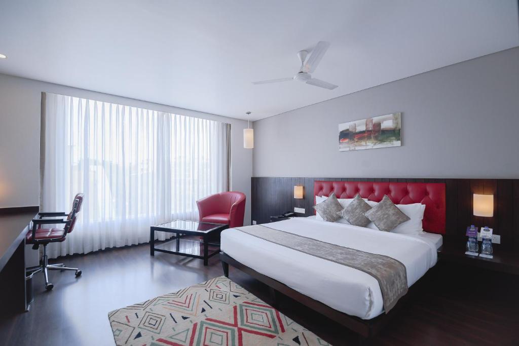 Хубли: Phlox Hotel Hubli