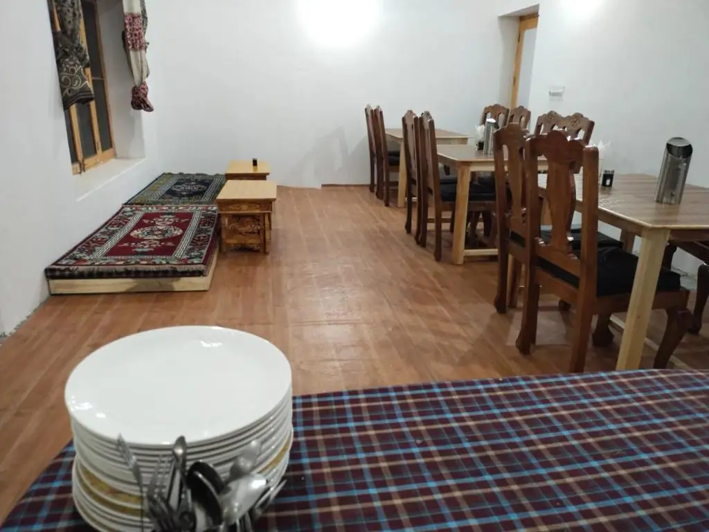 Хундер: La-Tsas Guest House
