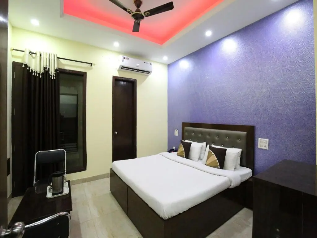 Чандигарх: Oyo 7724 Hotel Pr Chandigarh